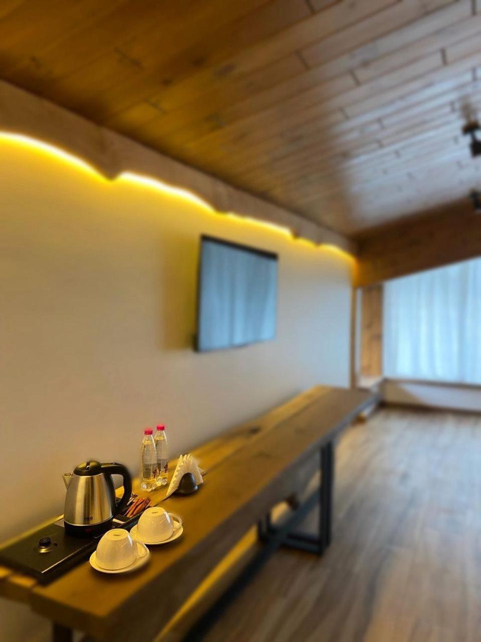 Фільварок Кмитів Hotel Velyki Kosharishcha Eksteriør billede